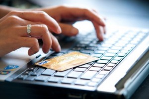 Целесообразно ли оформлять онлайн кредит?