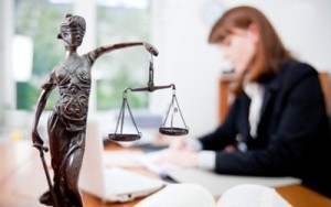 Помощь адвоката в трудовом споре